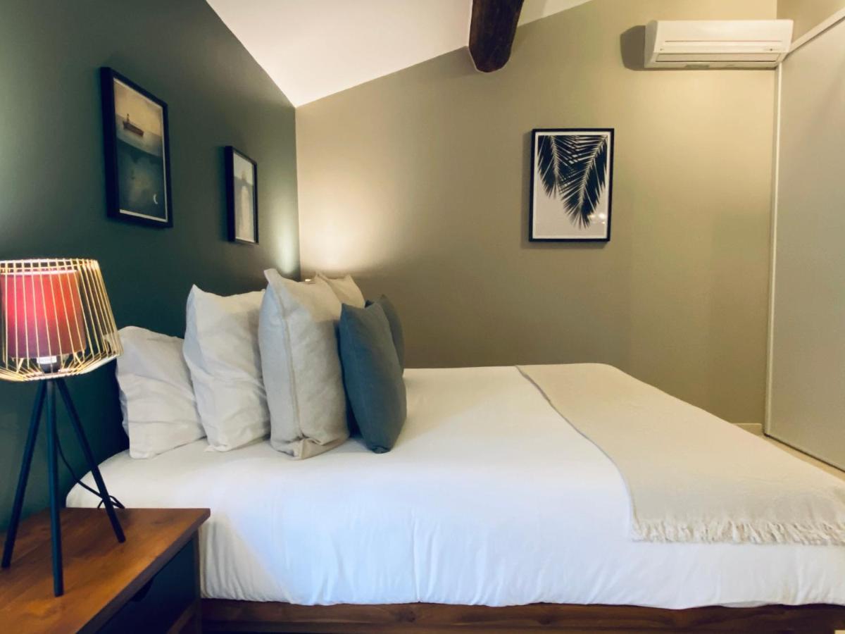 Le Jas De Joucas Hotel-Restaurant Экстерьер фото