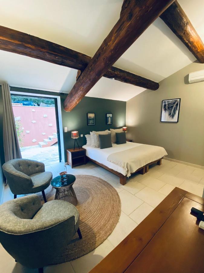 Le Jas De Joucas Hotel-Restaurant Экстерьер фото