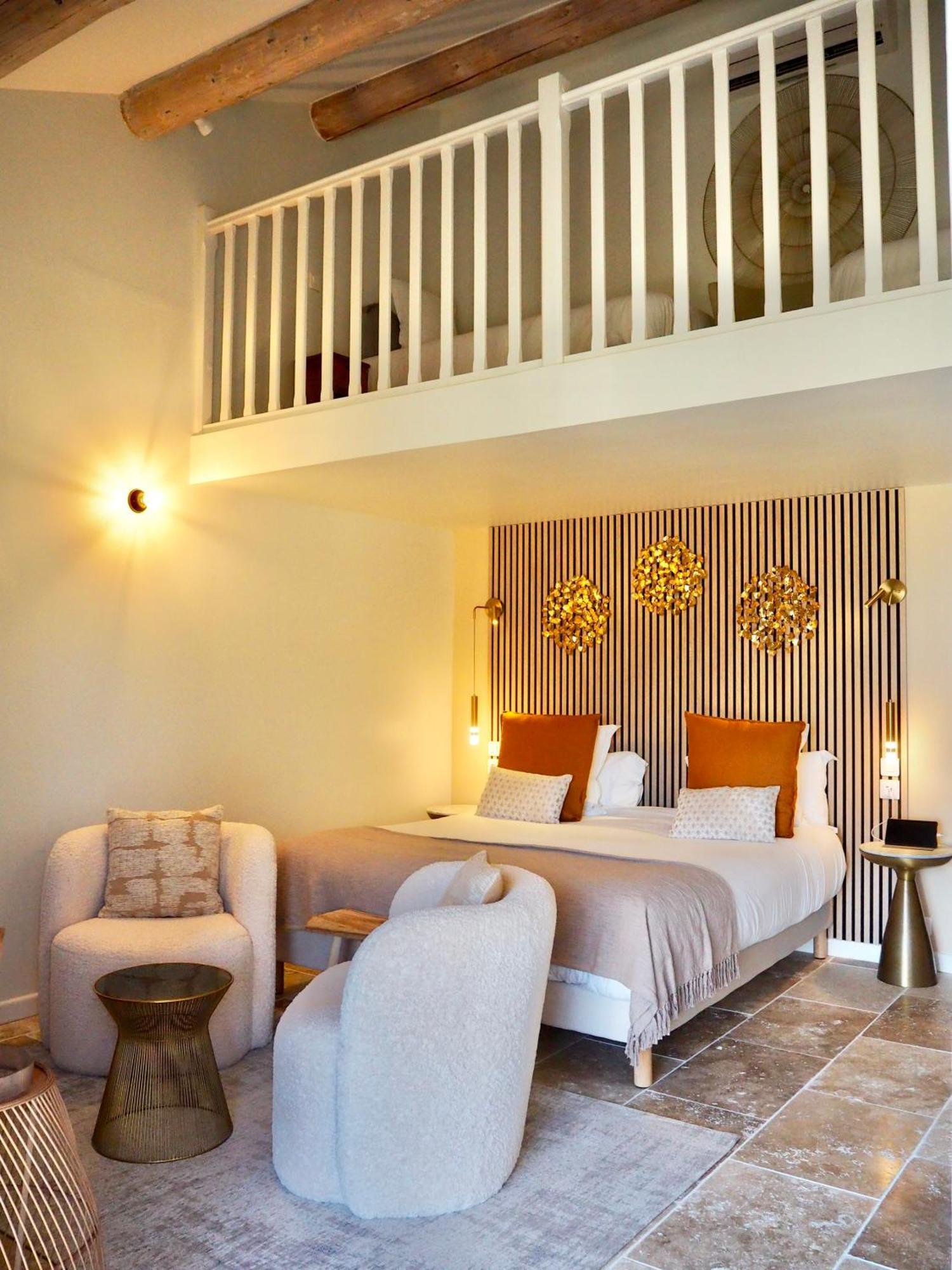 Le Jas De Joucas Hotel-Restaurant Экстерьер фото