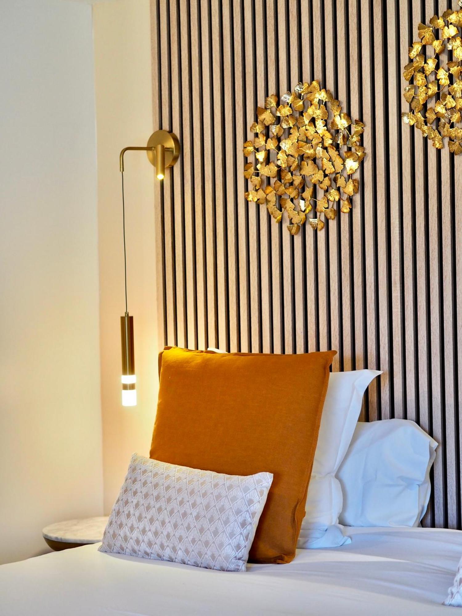 Le Jas De Joucas Hotel-Restaurant Экстерьер фото